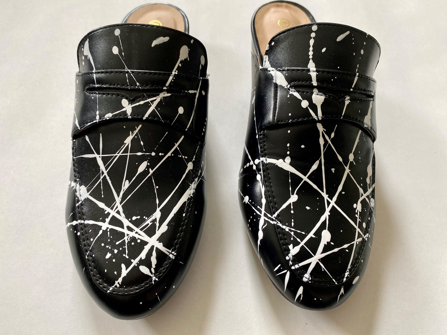 Wearable Art Vegan Leather Loafers/Mules/Clogs Women’s (Size 8 US Women)